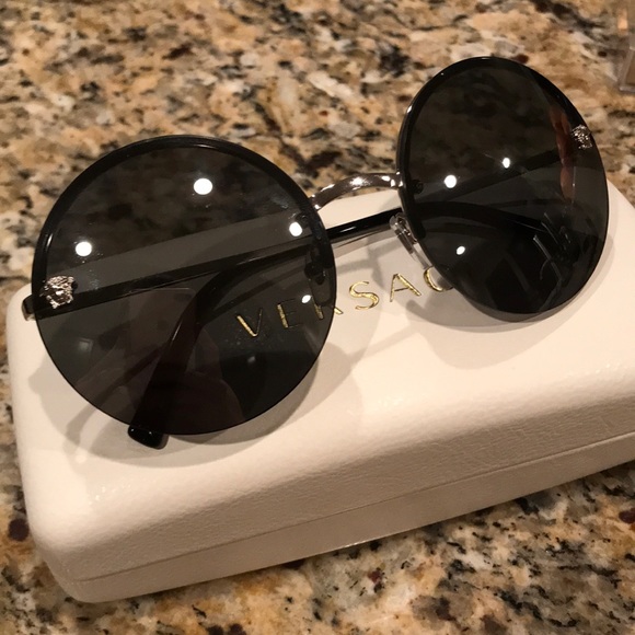 Versace Accessories - Versace Sunglasses